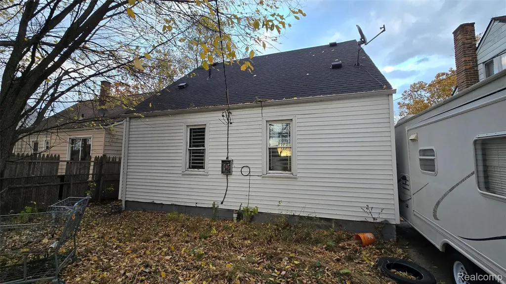 20553 Strasburg Street Detroit City MI 48205