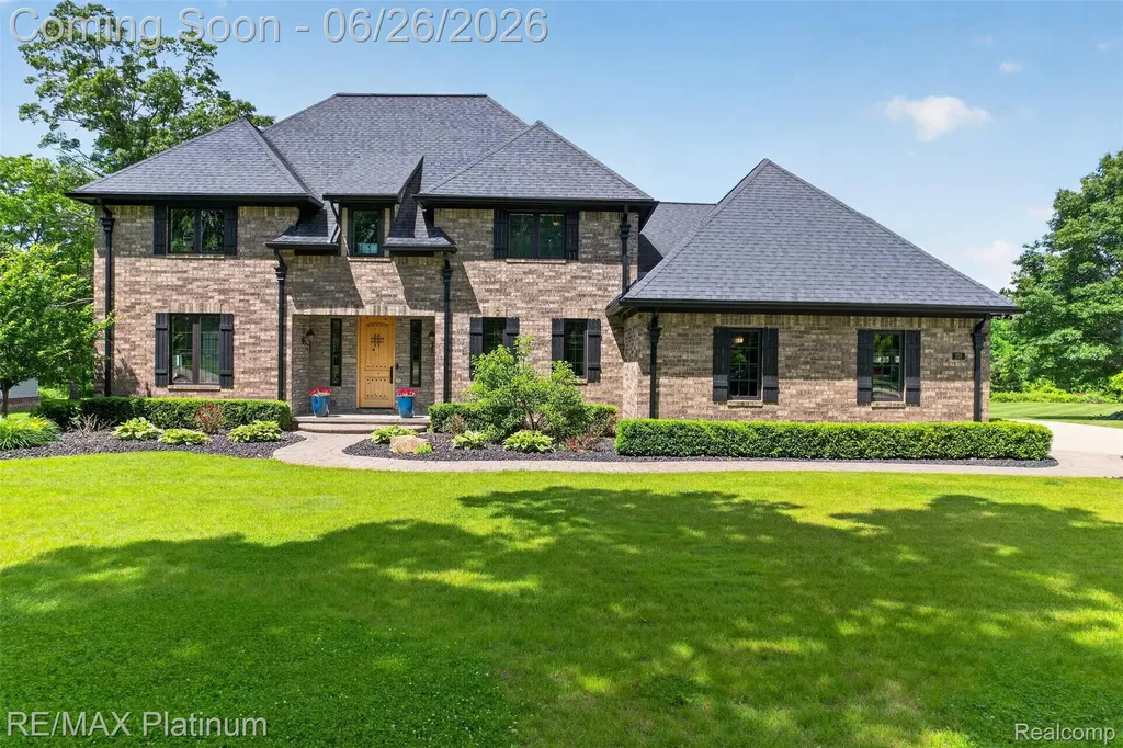 201 Mystic Meadows Court Hartland Township MI 48843