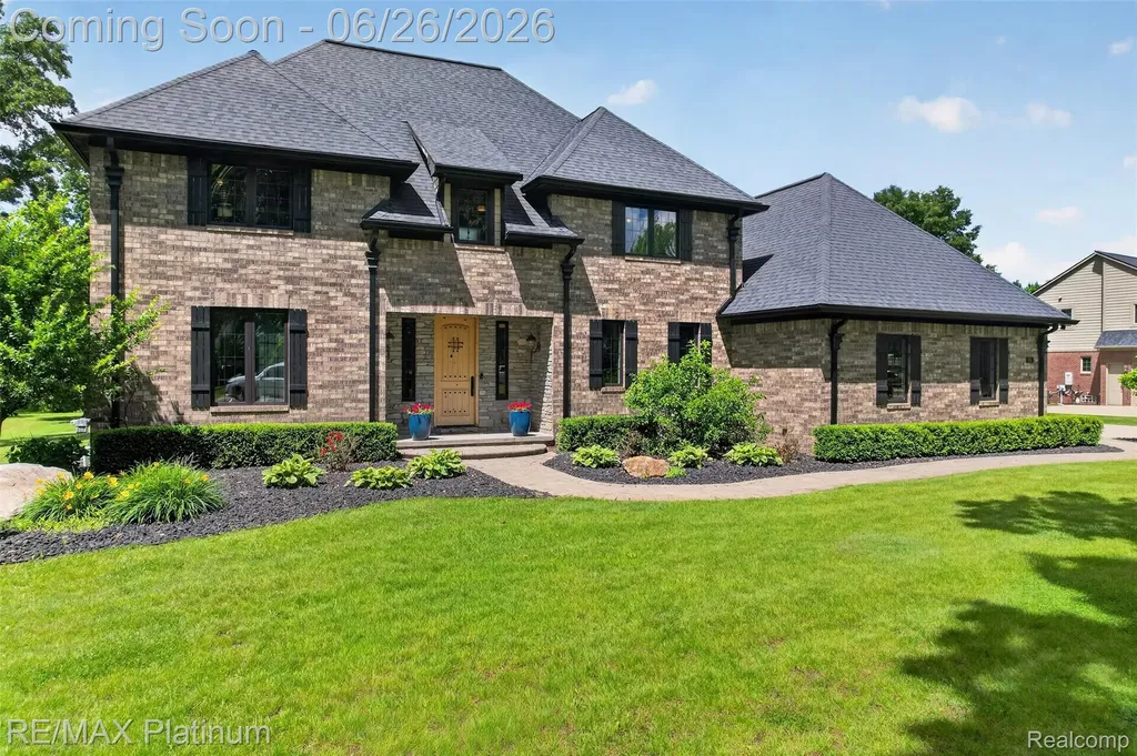 201 Mystic Meadows Court Hartland Township MI 48843