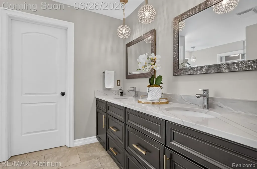 201 Mystic Meadows Court Hartland Township MI 48843