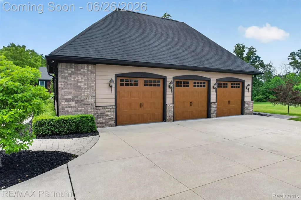 201 Mystic Meadows Court Hartland Township MI 48843