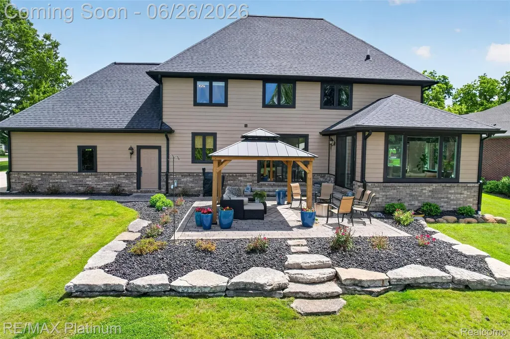201 Mystic Meadows Court Hartland Township MI 48843