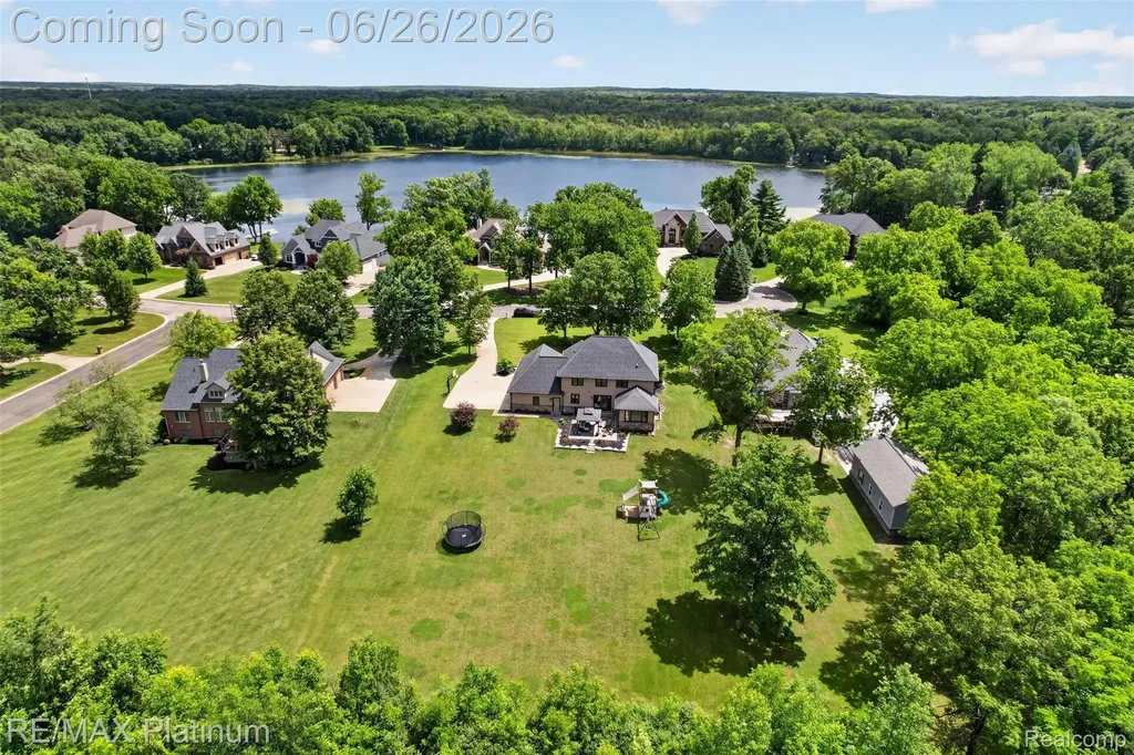 201 Mystic Meadows Court Hartland Township MI 48843