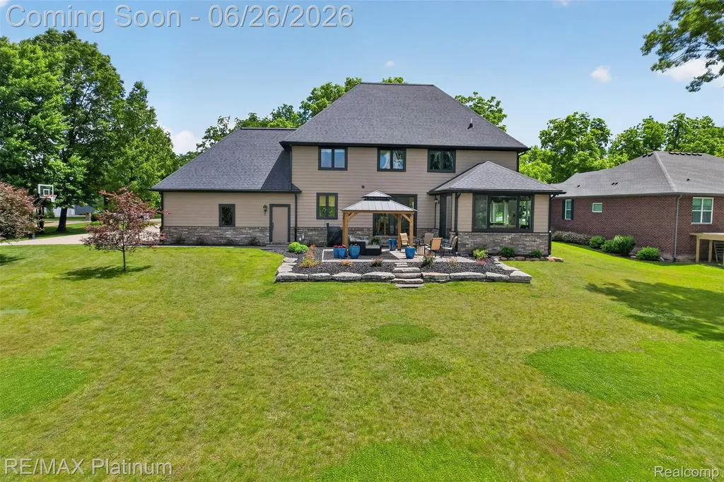 201 Mystic Meadows Court Hartland Township MI 48843
