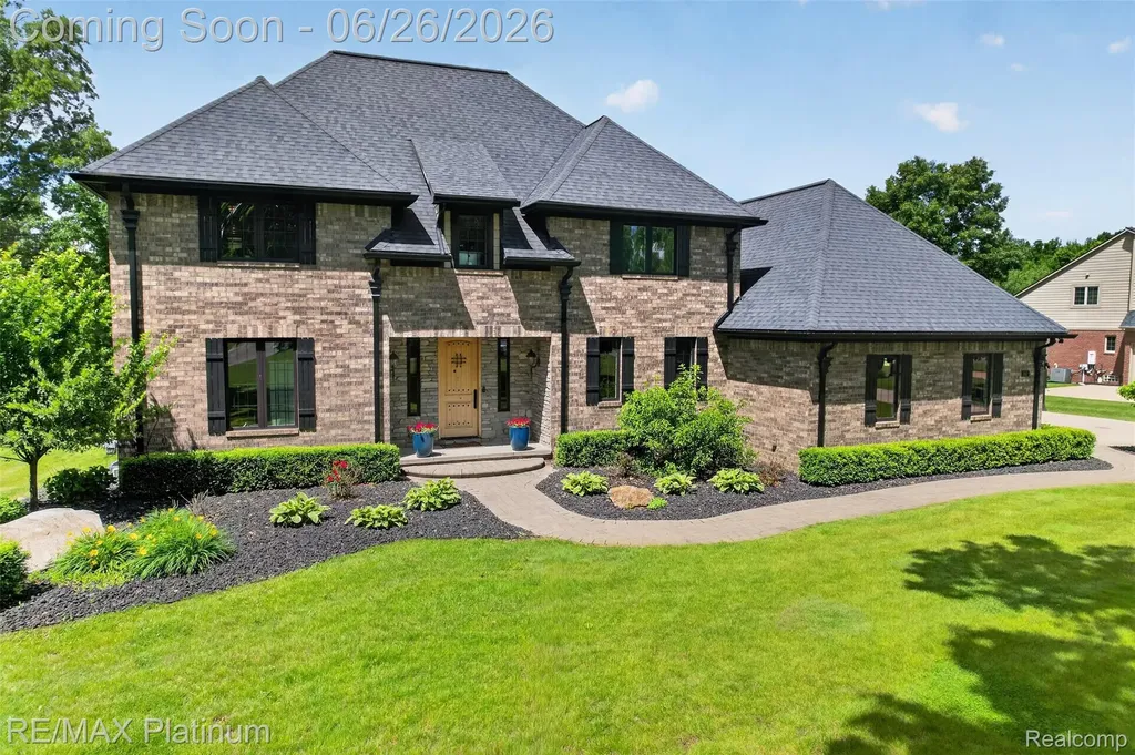 201 Mystic Meadows Court Hartland Township MI 48843