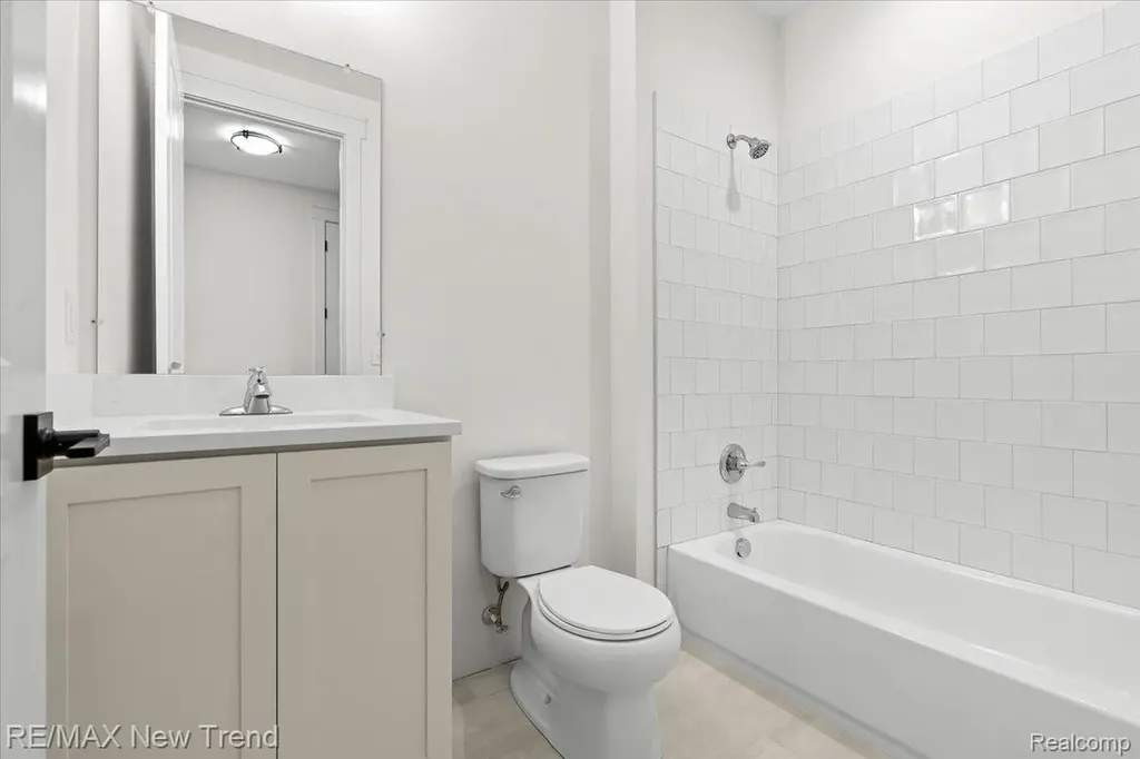 7832 Trailside Court West Bloomfield Charter Township MI 48323
