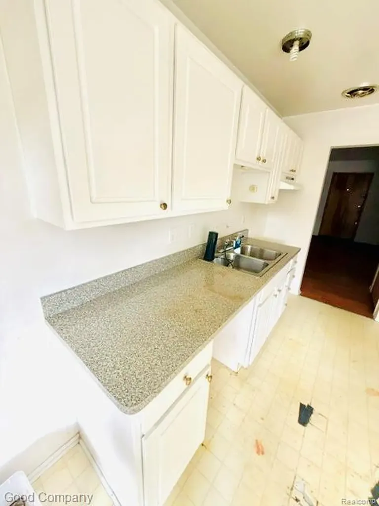 8401 18 Mile Road Sterling Heights City MI 48313