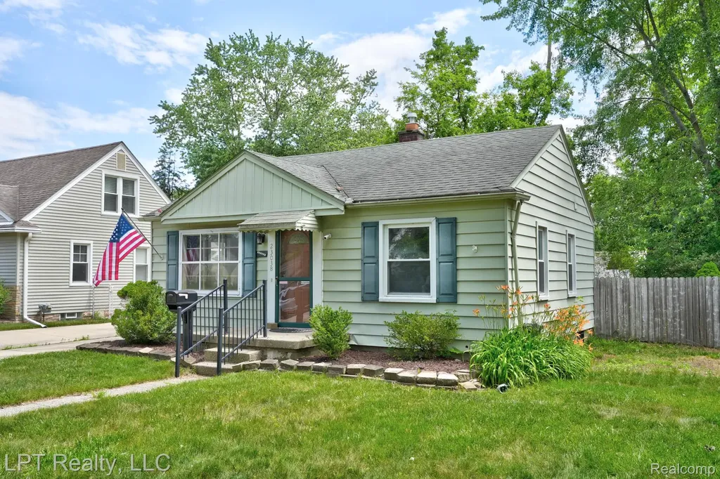 23038 Violet Street Farmington City MI 48336
