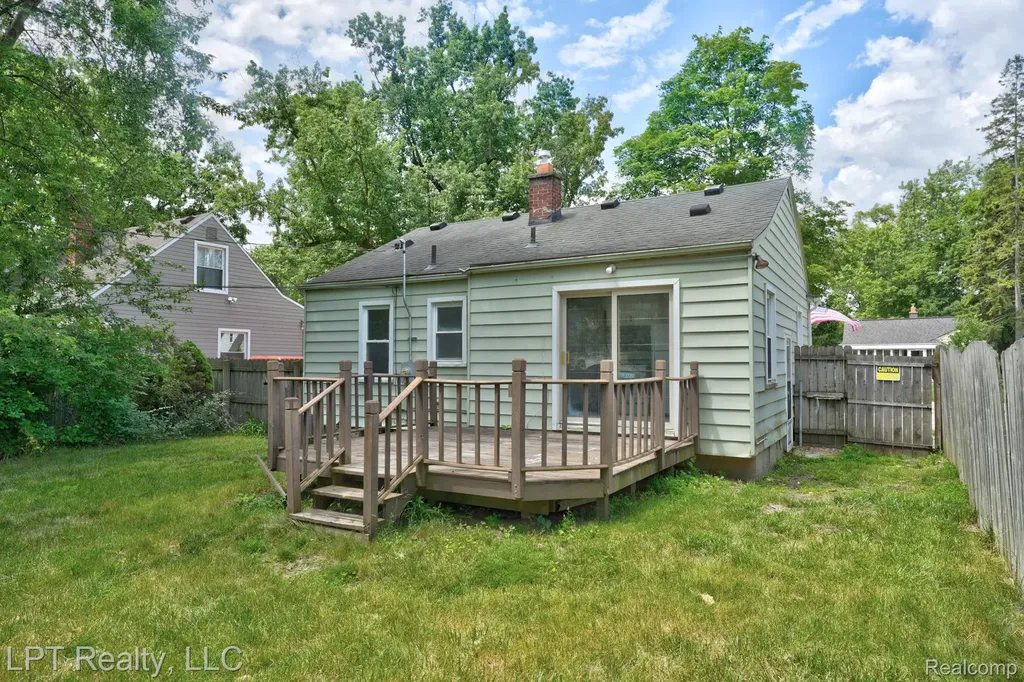 23038 Violet Street Farmington City MI 48336