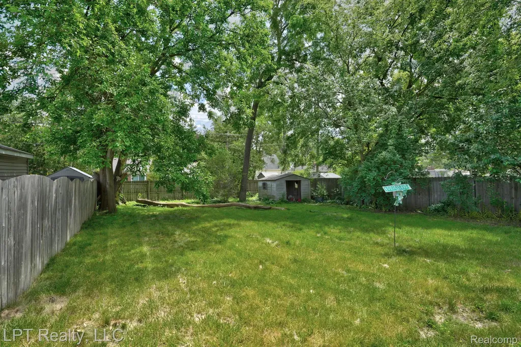 23038 Violet Street Farmington City MI 48336