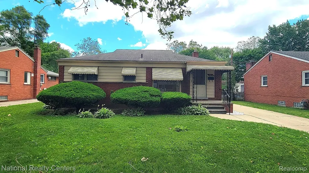 9030 Hemingway Redford Charter Township MI 48239