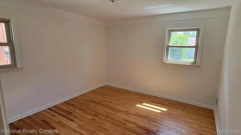 9030 Hemingway Redford Charter Township MI 48239