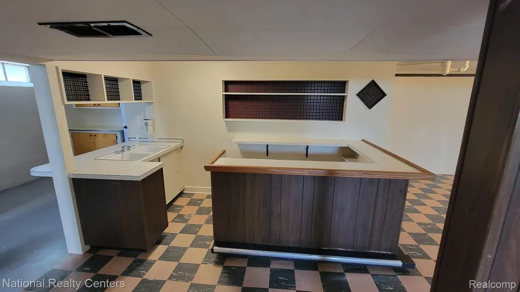 9030 Hemingway Redford Charter Township MI 48239