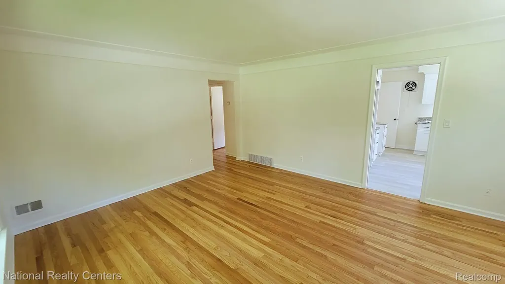9030 Hemingway Redford Charter Township MI 48239