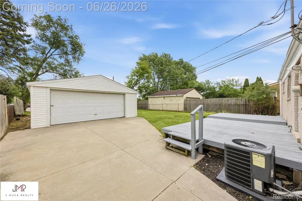 8250 Shari Drive Westland City MI 48185