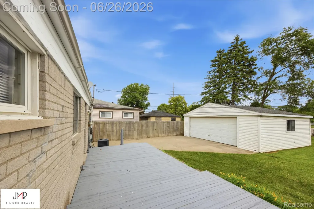 8250 Shari Drive Westland City MI 48185