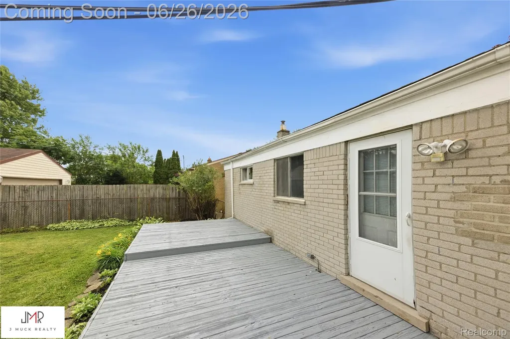 8250 Shari Drive Westland City MI 48185
