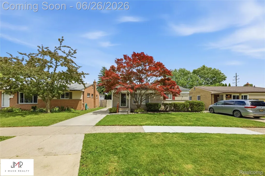 8250 Shari Drive Westland City MI 48185