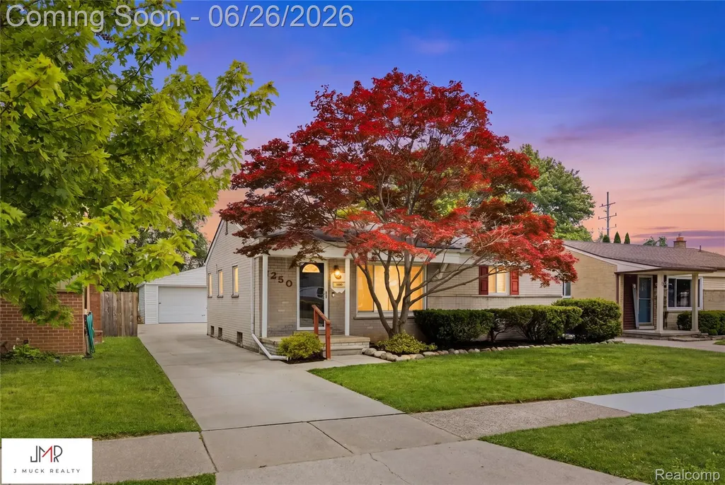 8250 Shari Drive Westland City MI 48185