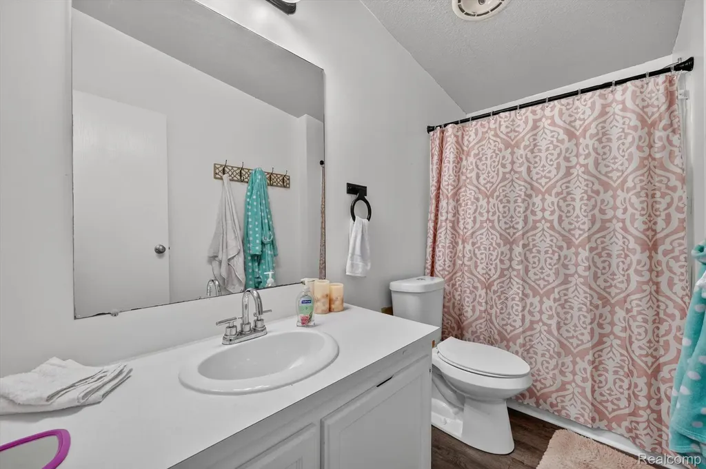 2700 Shimmons Road Auburn Hills City MI 48326