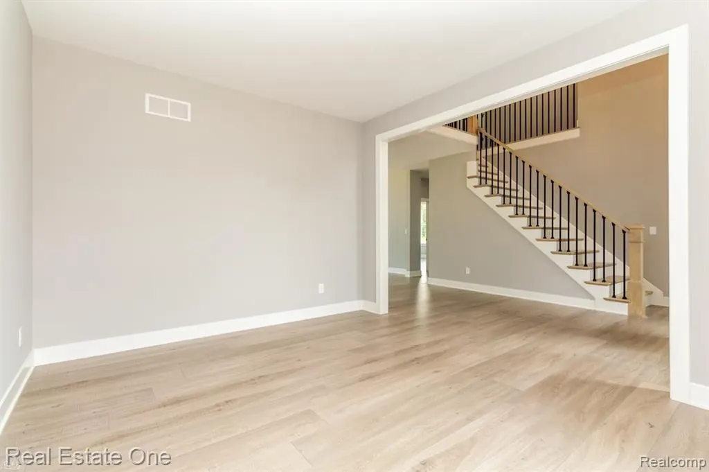 2910 Loon Drive Wixom City MI 48393