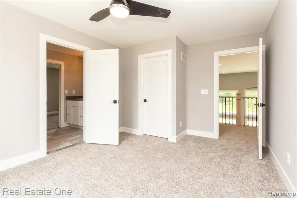 2910 Loon Drive Wixom City MI 48393