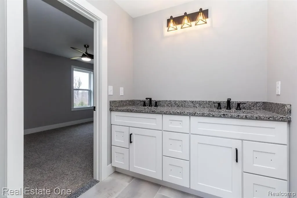 2910 Loon Drive Wixom City MI 48393