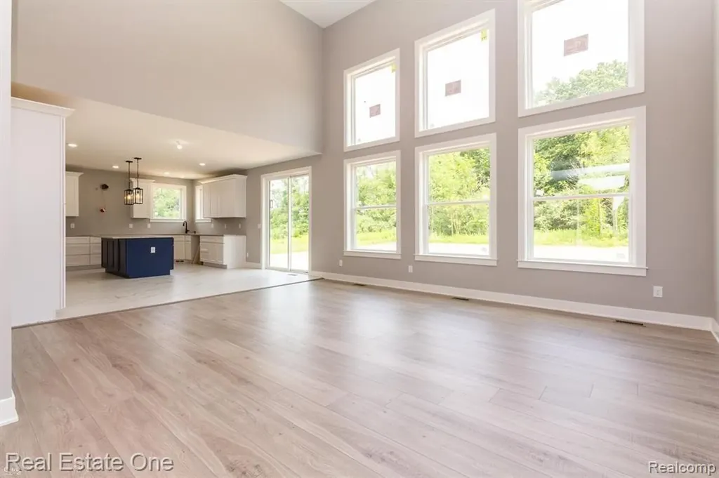 2910 Loon Drive Wixom City MI 48393