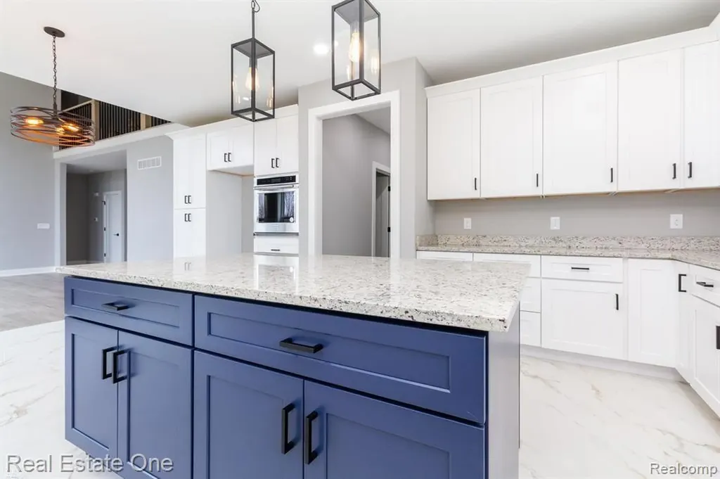 2910 Loon Drive Wixom City MI 48393