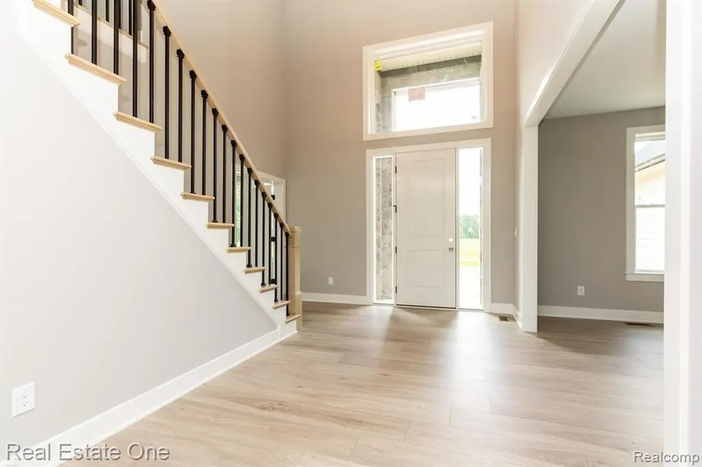 2910 Loon Drive Wixom City MI 48393