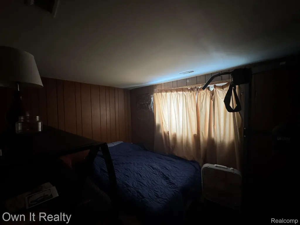 12920 E Canfield Street Detroit City MI 48215