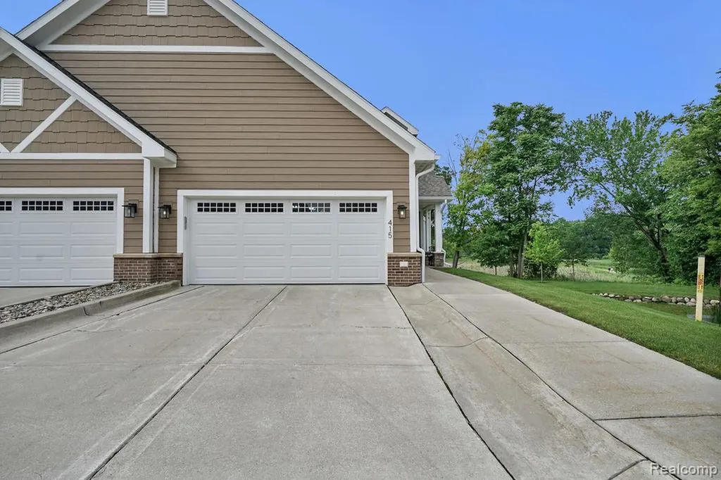 415 Baker Crossing Dexter City MI 48130