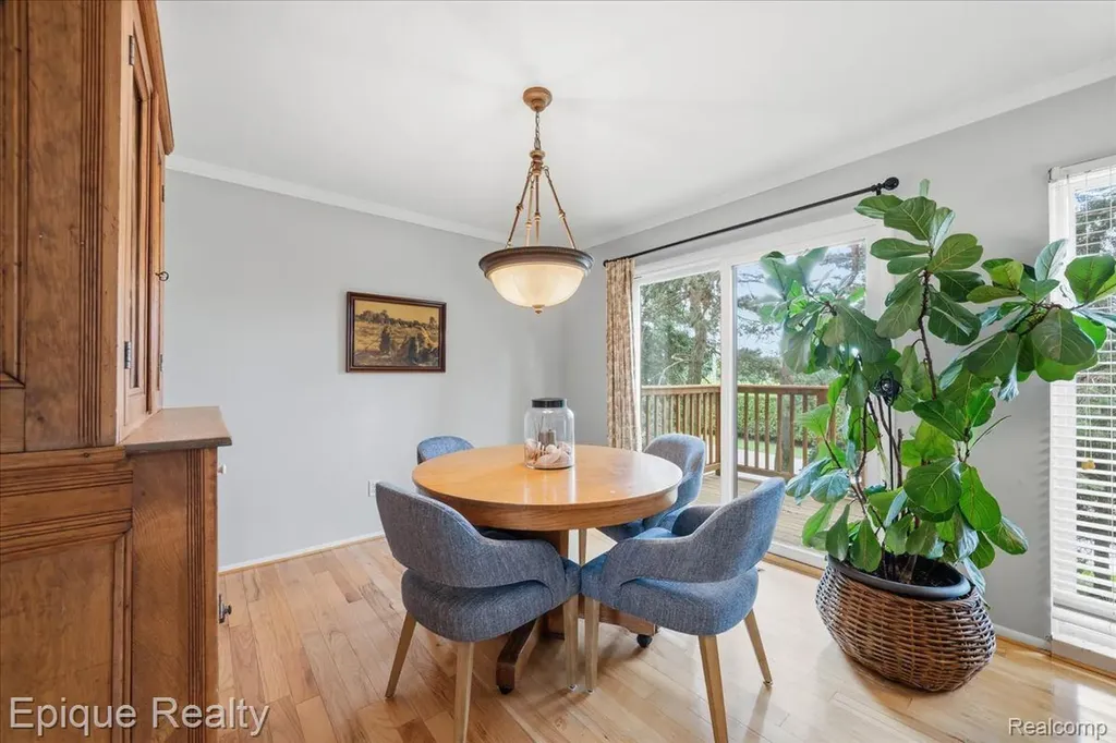 26 Kirks Court Rochester Hills City MI 48309