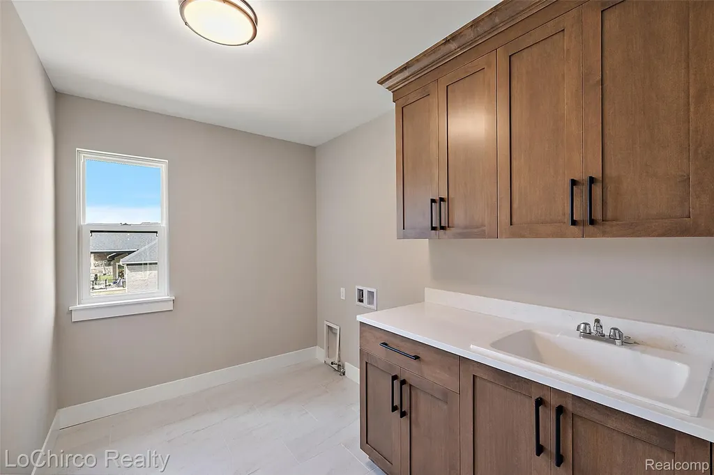 49001 Wingfield Drive Macomb Township MI 48044