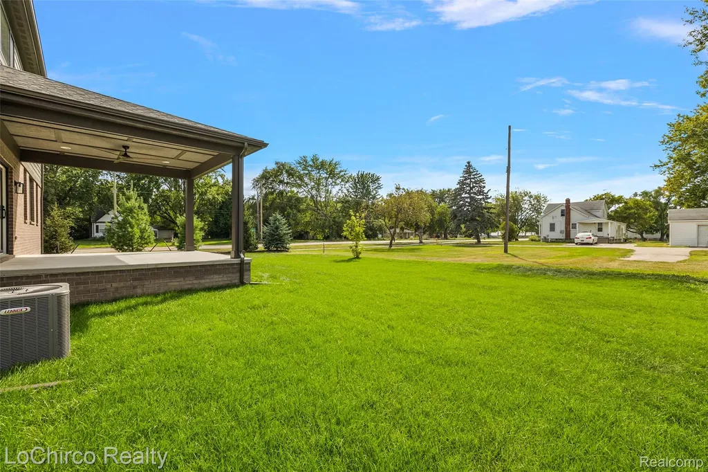 49001 Wingfield Drive Macomb Township MI 48044