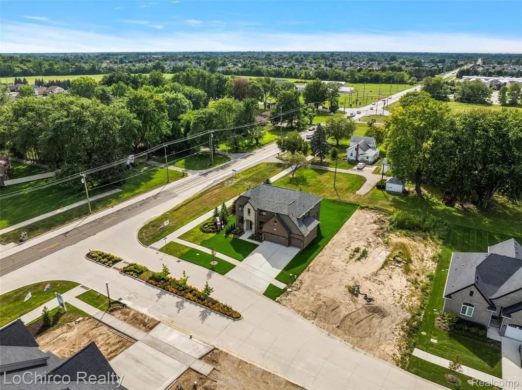 49001 Wingfield Drive Macomb Township MI 48044