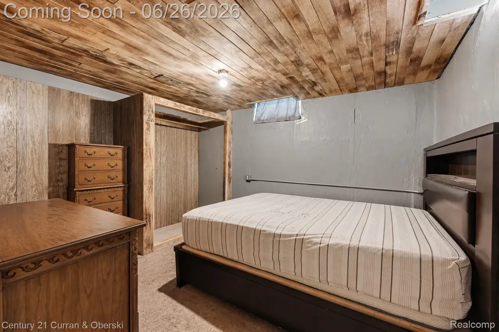 9059 San Jose Redford Charter Township MI 48239