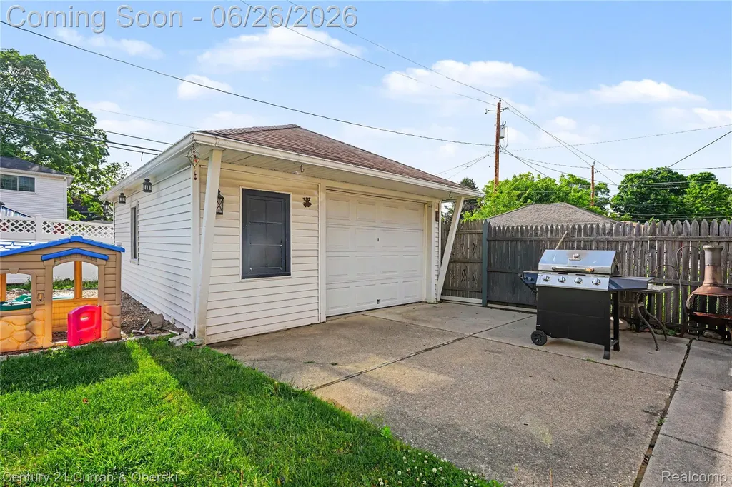 9059 San Jose Redford Charter Township MI 48239