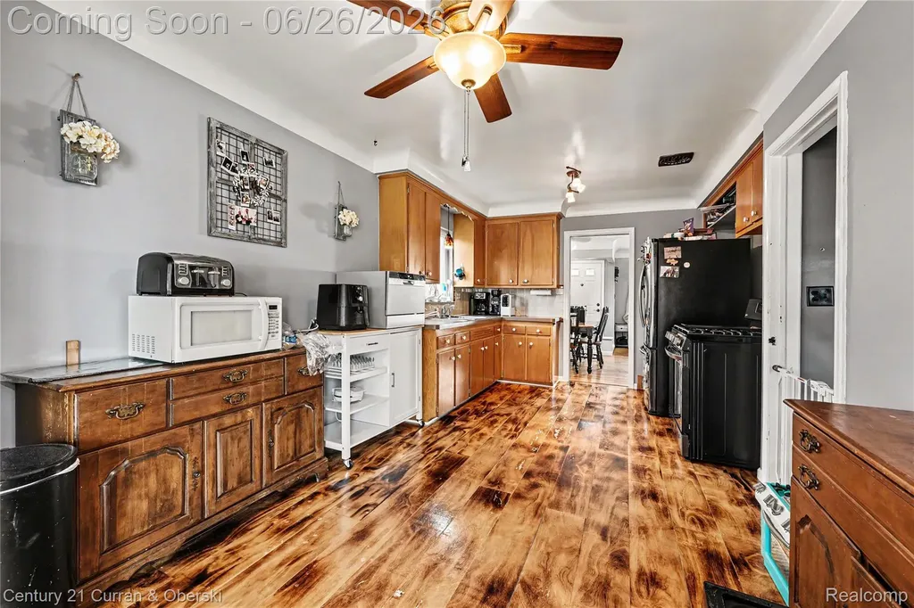 9059 San Jose Redford Charter Township MI 48239