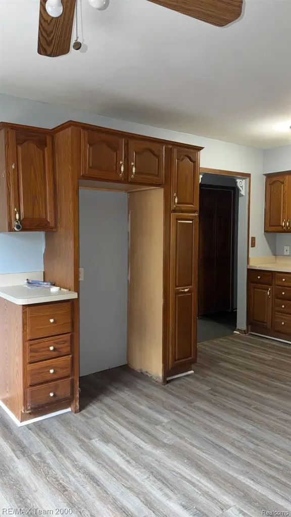 34881 Lynn Drive Romulus City MI 48174