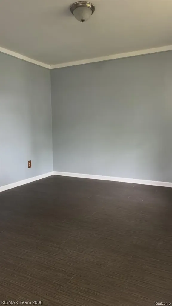 34881 Lynn Drive Romulus City MI 48174
