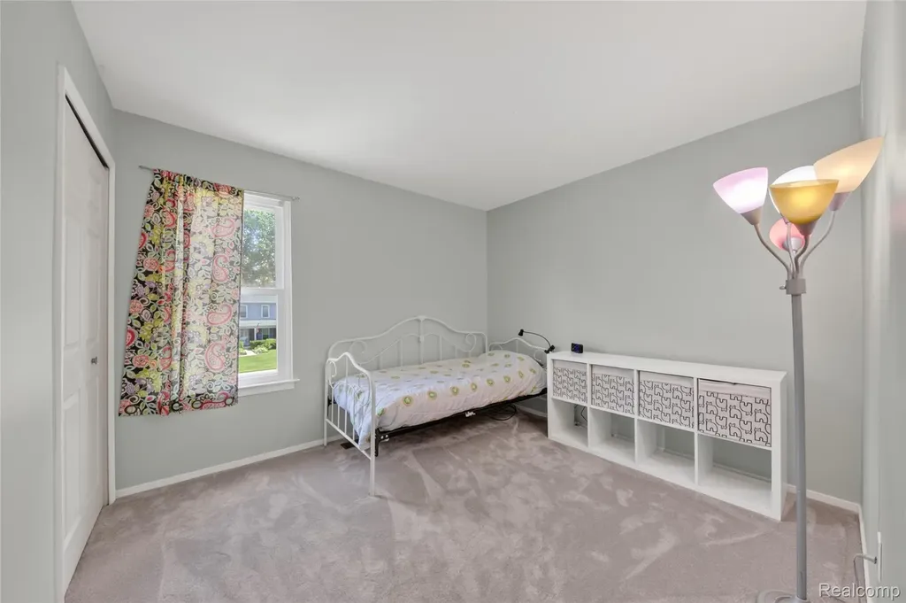 451 Lansdowne Drive Westland City MI 48185