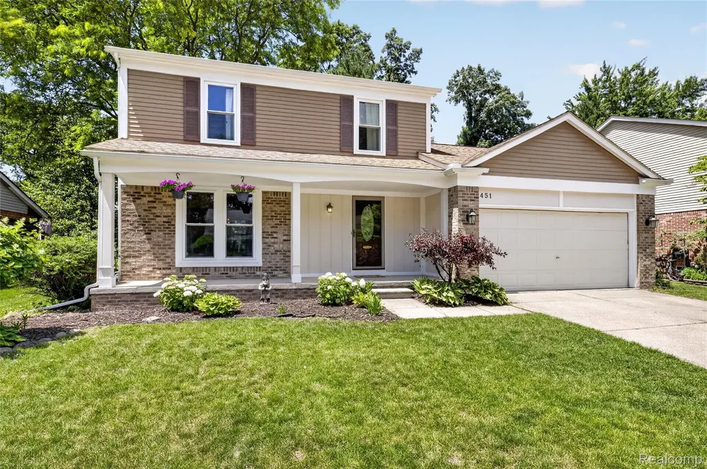 451 Lansdowne Drive Westland City MI 48185