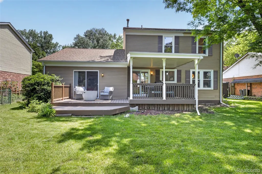 451 Lansdowne Drive Westland City MI 48185