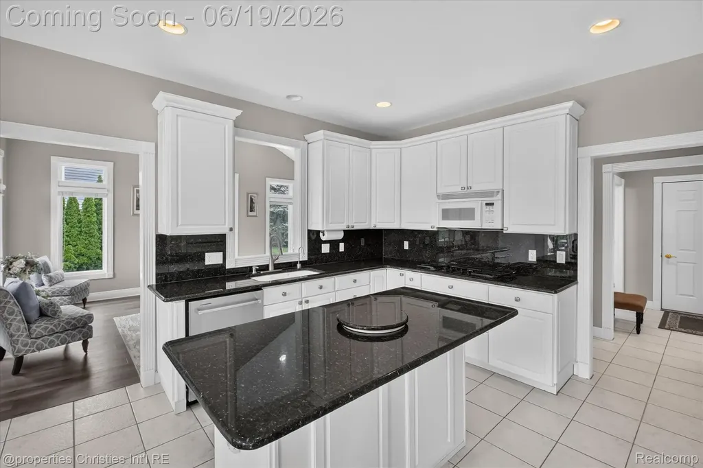 11808 Landers Drive Plymouth Charter Township MI 48170