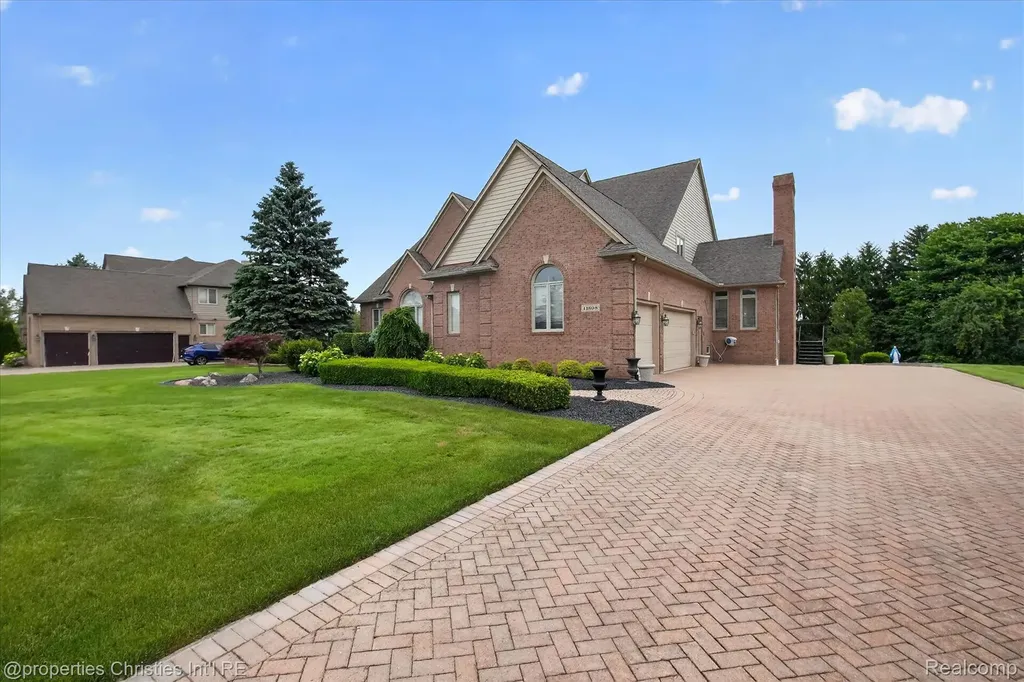 11808 Landers Drive Plymouth Charter Township MI 48170