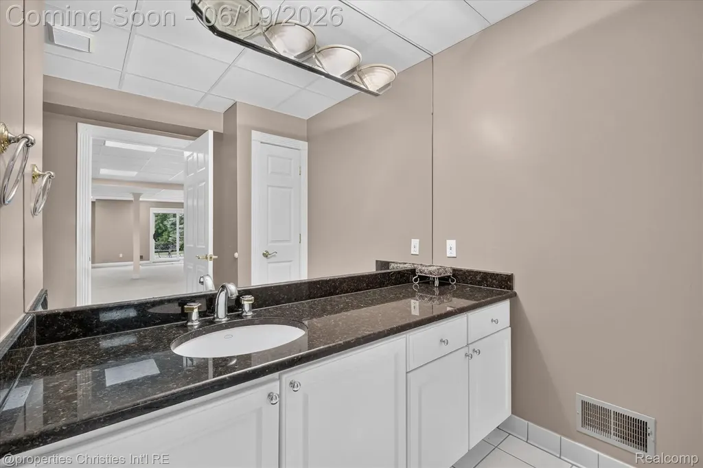 11808 Landers Drive Plymouth Charter Township MI 48170