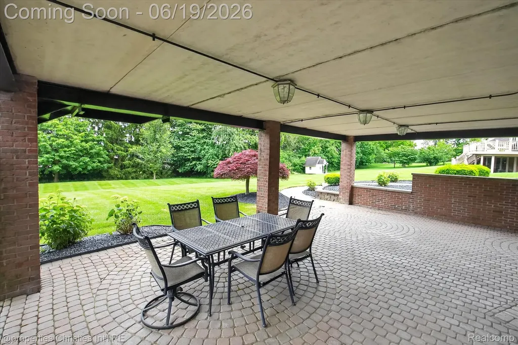 11808 Landers Drive Plymouth Charter Township MI 48170