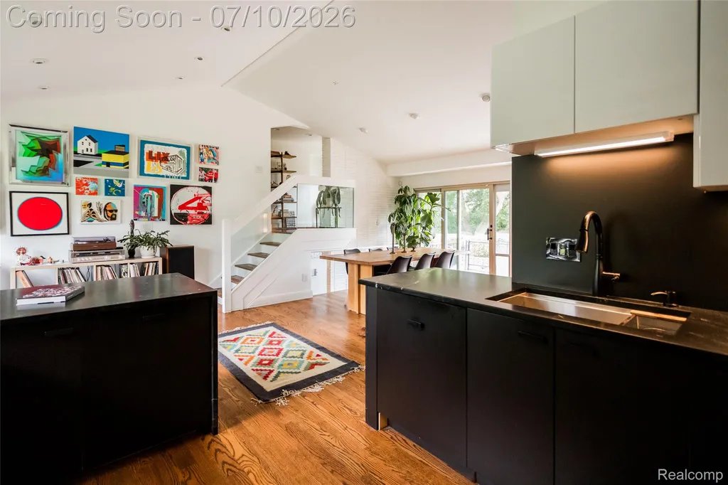 600 Middlesex Road Grosse Pointe Park City MI 48230