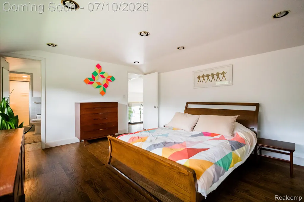 600 Middlesex Road Grosse Pointe Park City MI 48230